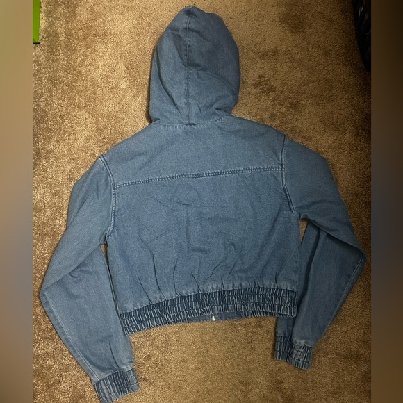 Denim jacket - Picture 2 of 3